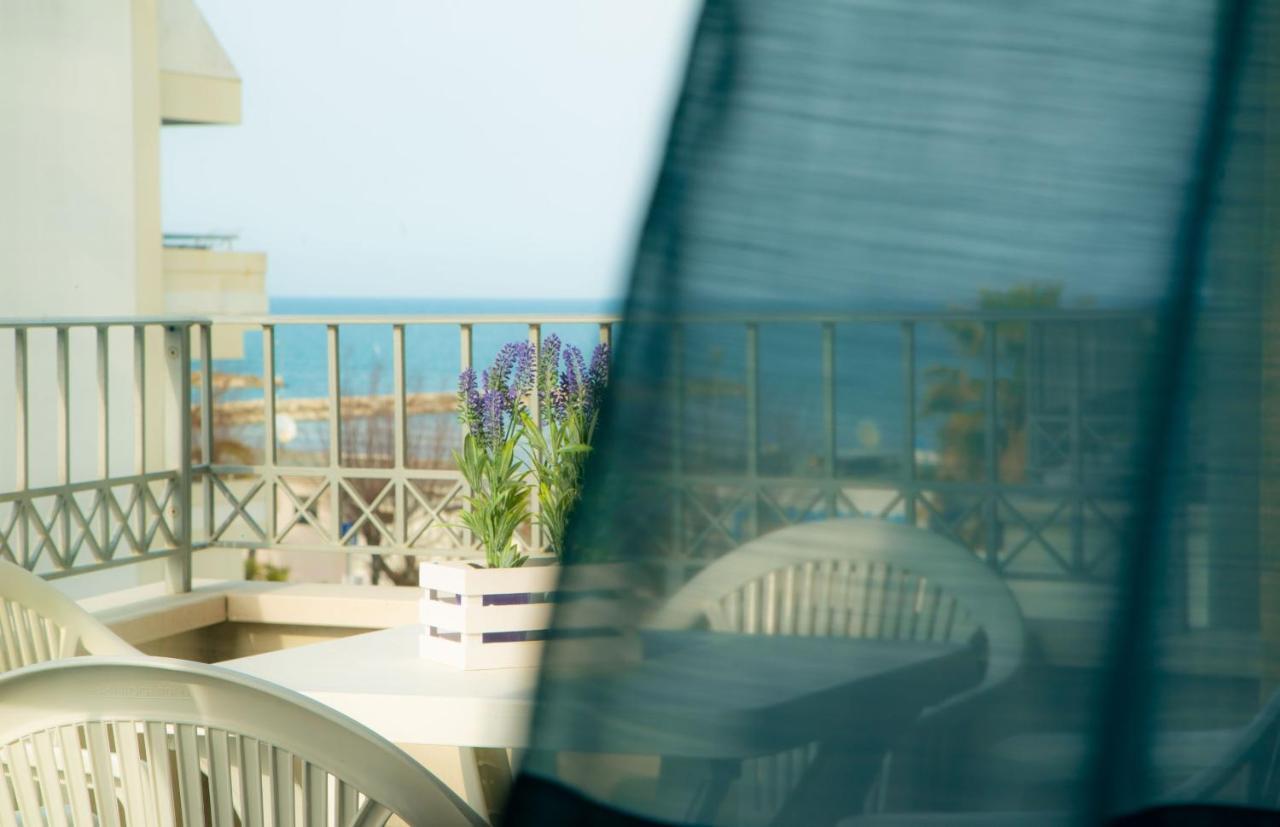 I Suoni Del Mare Apartment Porto San Giorgio Exterior photo